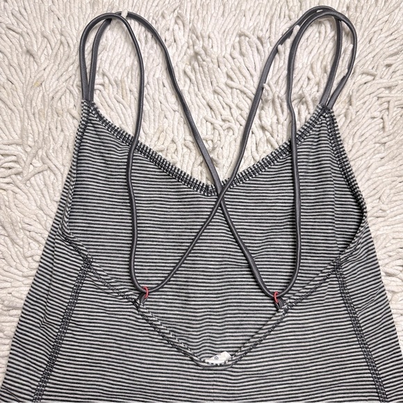 LULULEMON Breezy Tank in Divided Stripe Heathered Light to Dark Grey / Slate 2 - Picture 11 of 14